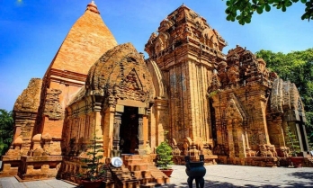 HÀ NỘI – NHA TRANG - ĐÀ LẠT - KDL LÀNG HOA VẠN THÀNH - THIỀN VIỆN TRÚC LÂM - QUẢNG TRƯỜNG LÂM VIÊN - NHA TRANG - TOUR 3 ĐẢO - CHÙA LONG SƠN - THÁP BÀ PONAGA – HÀ NỘI